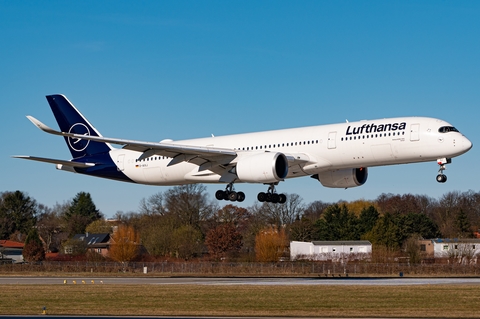 Lufthansa Airbus A350-941 (D-AIXJ) at  Hamburg - Fuhlsbuettel (Helmut Schmidt), Germany