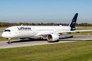 Lufthansa Airbus A350-941 (D-AIXJ) at  Munich, Germany