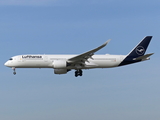 Lufthansa Airbus A350-941 (D-AIXL) at  Frankfurt am Main, Germany