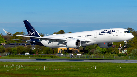 Lufthansa Airbus A350-941 (D-AIXL) at  Hamburg - Fuhlsbuettel (Helmut Schmidt), Germany