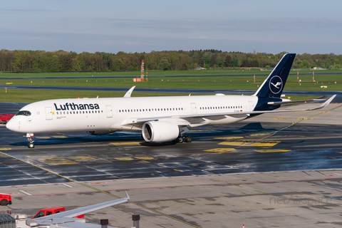 Lufthansa Airbus A350-941 (D-AIXL) at  Hamburg - Fuhlsbuettel (Helmut Schmidt), Germany