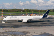 Lufthansa Airbus A350-941 (D-AIXL) at  Hamburg - Fuhlsbuettel (Helmut Schmidt), Germany