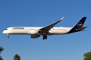 Lufthansa Airbus A350-941 (D-AIXN) at  Los Angeles - International, United States