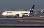 Lufthansa Airbus A350-941 (D-AIXN) at  Munich, Germany