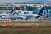 Lufthansa Airbus A350-941 (D-AIXP) at  Frankfurt am Main, Germany