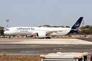 Lufthansa Airbus A350-941 (D-AIXP) at  Luqa - Malta International, Malta