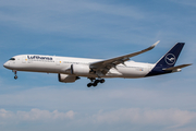 Lufthansa Airbus A350-941 (D-AIXQ) at  Frankfurt am Main, Germany