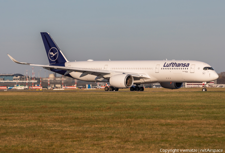 Lufthansa Airbus A350-941 (D-AIXQ) | Photo 439914