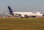 Lufthansa Airbus A350-941 (D-AIXQ) at  Hamburg - Fuhlsbuettel (Helmut Schmidt), Germany