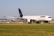 Lufthansa Airbus A350-941 (D-AIXQ) at  Hamburg - Fuhlsbuettel (Helmut Schmidt), Germany