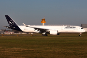 Lufthansa Airbus A350-941 (D-AIXQ) at  Hamburg - Fuhlsbuettel (Helmut Schmidt), Germany