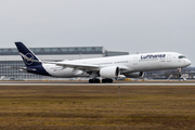 Lufthansa Airbus A350-941 (D-AIXW) at  Munich, Germany