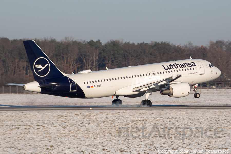 Lufthansa Airbus A320-214 (D-AIZA) | Photo 606297