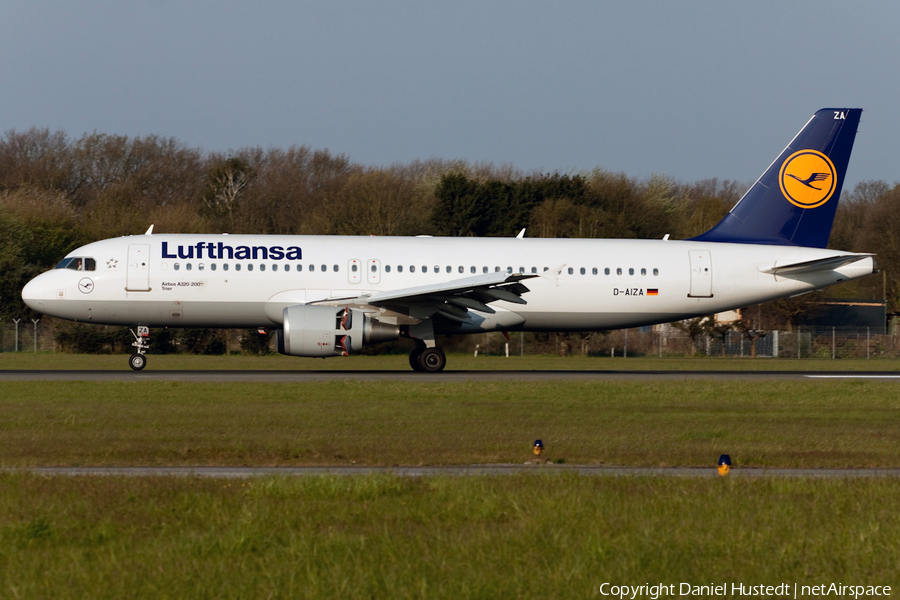 Lufthansa Airbus A320-214 (D-AIZA) | Photo 479433