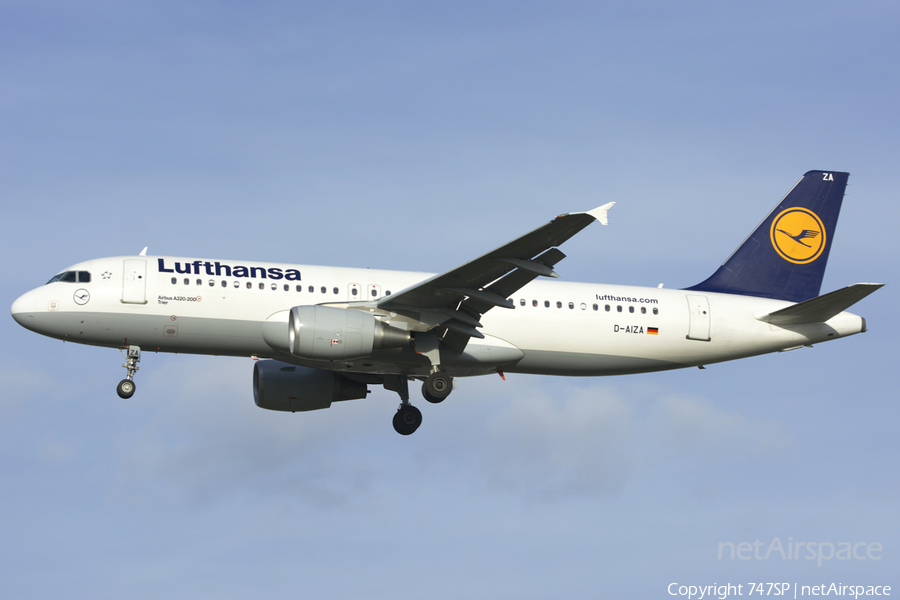 Lufthansa Airbus A320-214 (D-AIZA) | Photo 57742