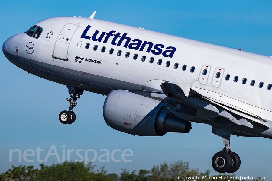 Lufthansa Airbus A320-214 (D-AIZA) | Photo 244261
