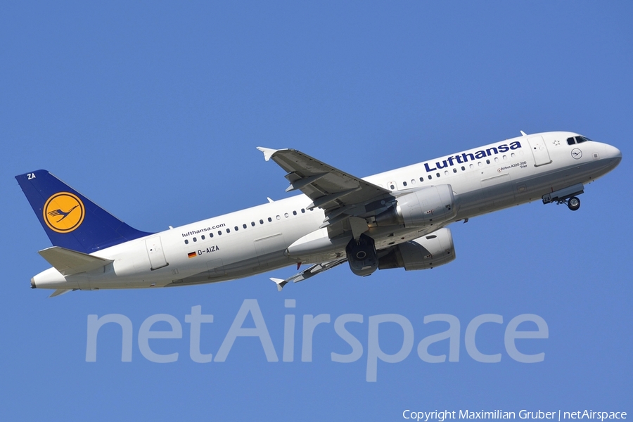 Lufthansa Airbus A320-214 (D-AIZA) | Photo 111540
