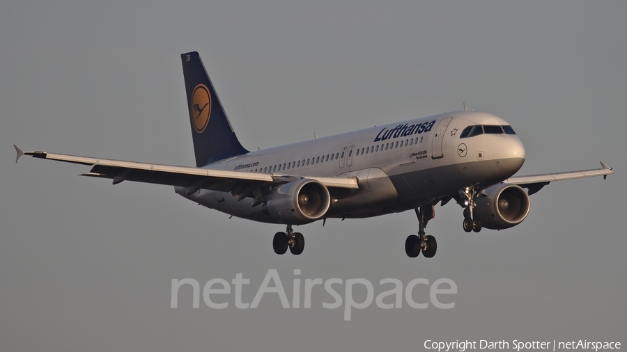 Lufthansa Airbus A320-214 (D-AIZB) | Photo 226693