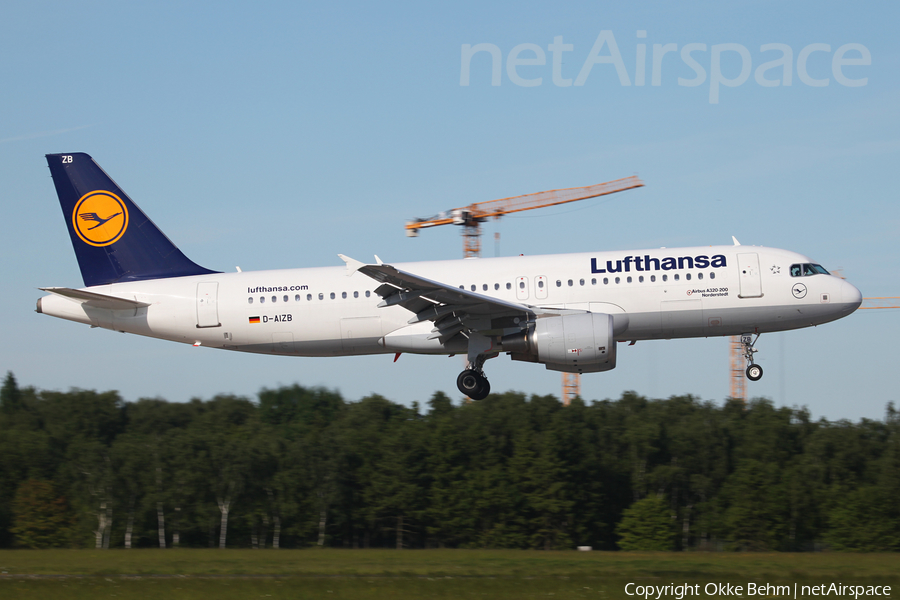 Lufthansa Airbus A320-214 (D-AIZB) | Photo 71403