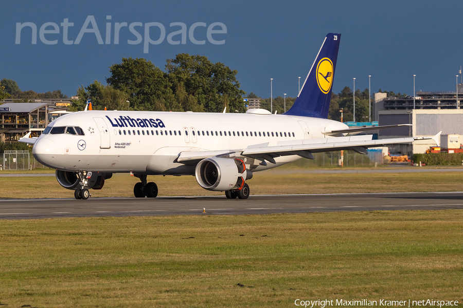 Lufthansa Airbus A320-214 (D-AIZB) | Photo 539060