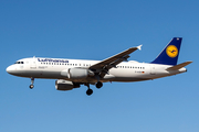 Lufthansa Airbus A320-214 (D-AIZB) at  Luqa - Malta International, Malta