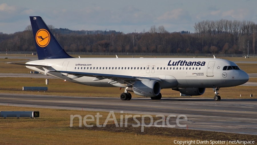 Lufthansa Airbus A320-214 (D-AIZB) | Photo 213976