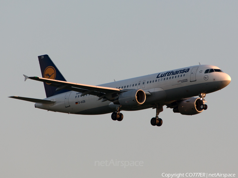 Lufthansa Airbus A320-214 (D-AIZB) | Photo 51757