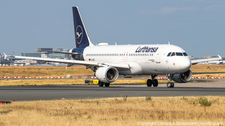 Aircraft Photo of D-AIZE, Airbus A320-214