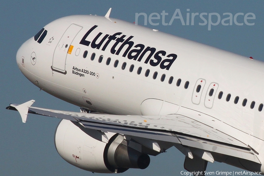 Lufthansa Airbus A320-214 (D-AIZC) | Photo 236250