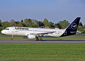 Lufthansa Airbus A320-214 (D-AIZC) at  Hamburg - Fuhlsbuettel (Helmut Schmidt), Germany