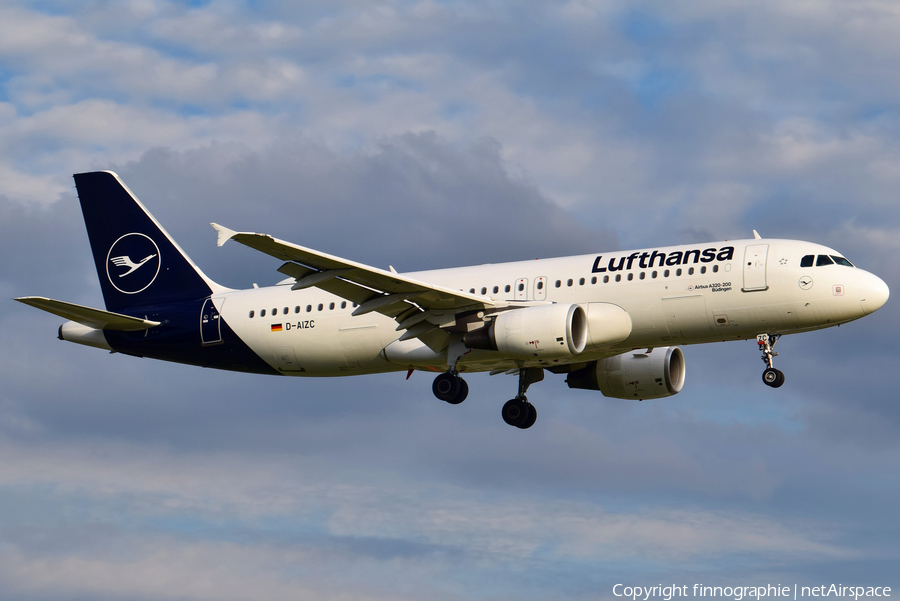 Lufthansa Airbus A320-214 (D-AIZC) | Photo 420601