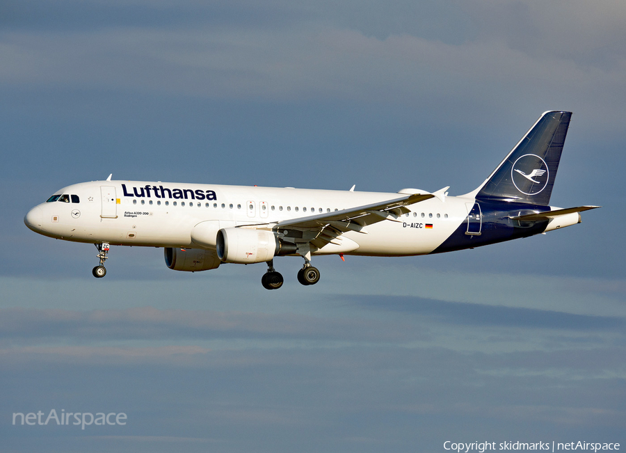 Lufthansa Airbus A320-214 (D-AIZC) | Photo 313402