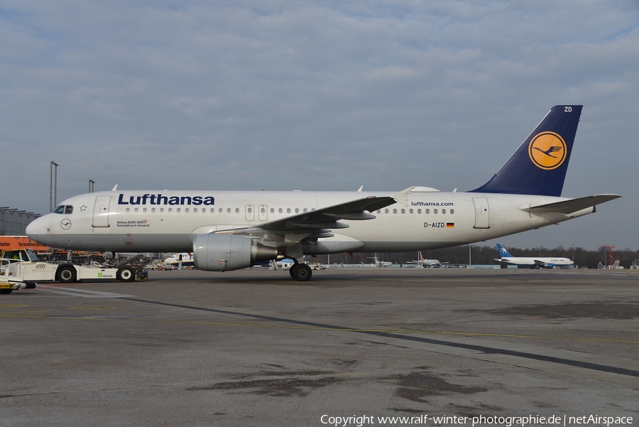 Lufthansa Airbus A320-214 (D-AIZD) | Photo 349989