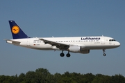 Lufthansa Airbus A320-214 (D-AIZD) at  Hamburg - Fuhlsbuettel (Helmut Schmidt), Germany