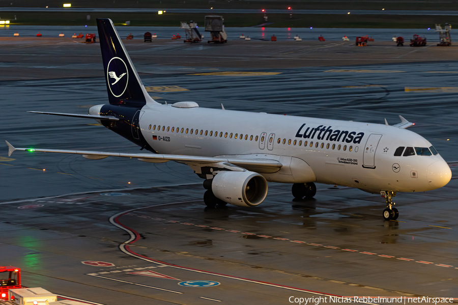 Lufthansa Airbus A320-214 (D-AIZD) | Photo 366197