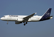 Lufthansa Airbus A320-214 (D-AIZD) at  Hamburg - Fuhlsbuettel (Helmut Schmidt), Germany