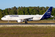 Lufthansa Airbus A320-214 (D-AIZD) at  Hamburg - Fuhlsbuettel (Helmut Schmidt), Germany