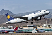 Lufthansa Airbus A320-214 (D-AIZD) at  Tenerife Sur - Reina Sofia, Spain