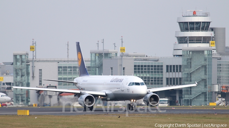 Lufthansa Airbus A320-214 (D-AIZE) | Photo 208215