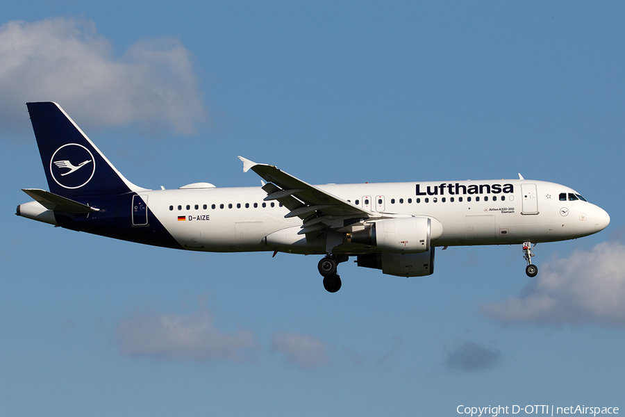 Lufthansa Airbus A320-214 (D-AIZE) | Photo 324233