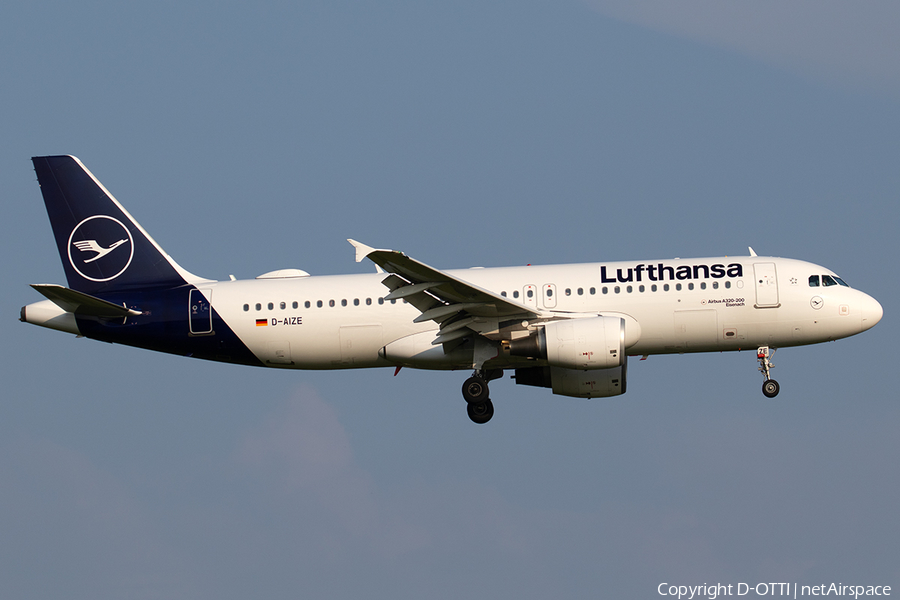 Lufthansa Airbus A320-214 (D-AIZE) | Photo 331043