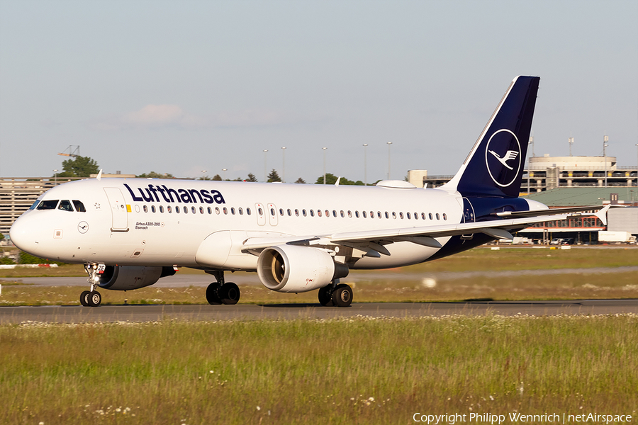 Lufthansa Airbus A320-214 (D-AIZE) | Photo 332799