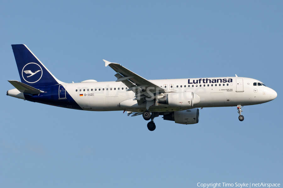 Lufthansa Airbus A320-214 (D-AIZE) | Photo 345444
