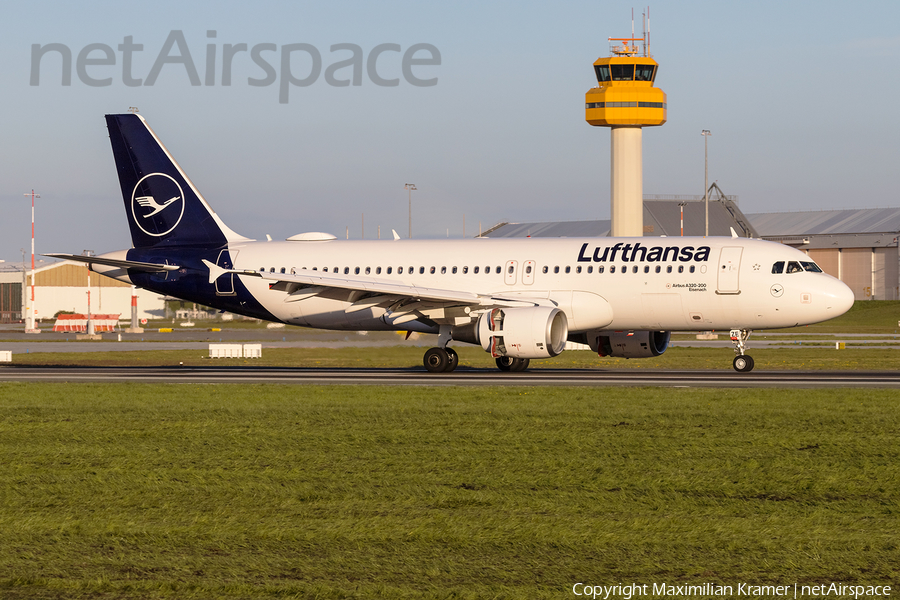 Lufthansa Airbus A320-214 (D-AIZE) | Photo 521365