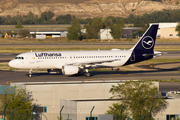 Lufthansa Airbus A320-214 (D-AIZE) at  Madrid - Barajas, Spain