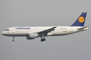 Lufthansa Airbus A320-214 (D-AIZE) at  Munich, Germany