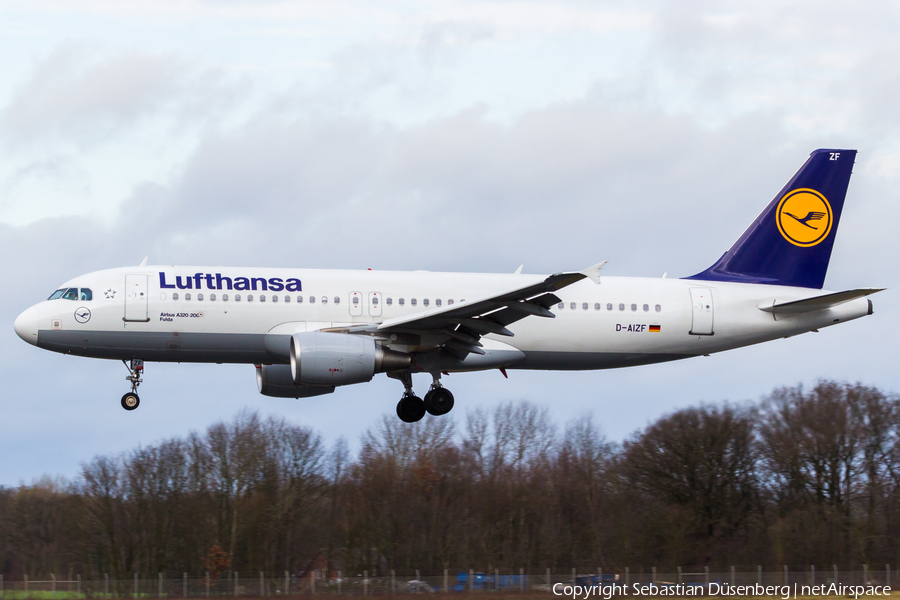 Lufthansa Airbus A320-214 (D-AIZF) | Photo 217223