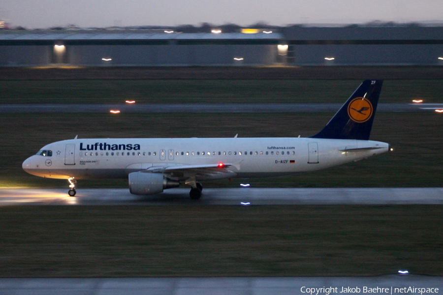 Lufthansa Airbus A320-214 (D-AIZF) | Photo 139113