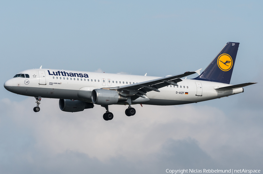 Lufthansa Airbus A320-214 (D-AIZF) | Photo 262124