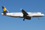 Lufthansa Airbus A320-214 (D-AIZF) at  Hamburg - Fuhlsbuettel (Helmut Schmidt), Germany